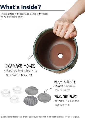 LE TAUCI sturdy stoneware finish resists chipping and fading over time.