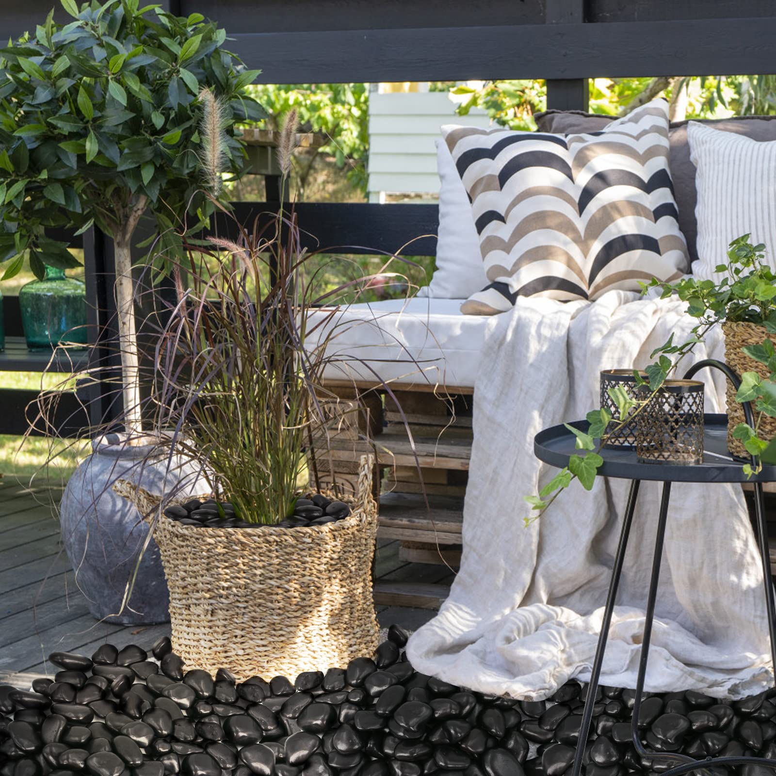 Lechloris smooth black pebbles add natural polish to interiors and exteriors