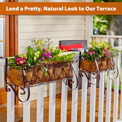 Legigo liner supports deck or fence planters with improved drainage.