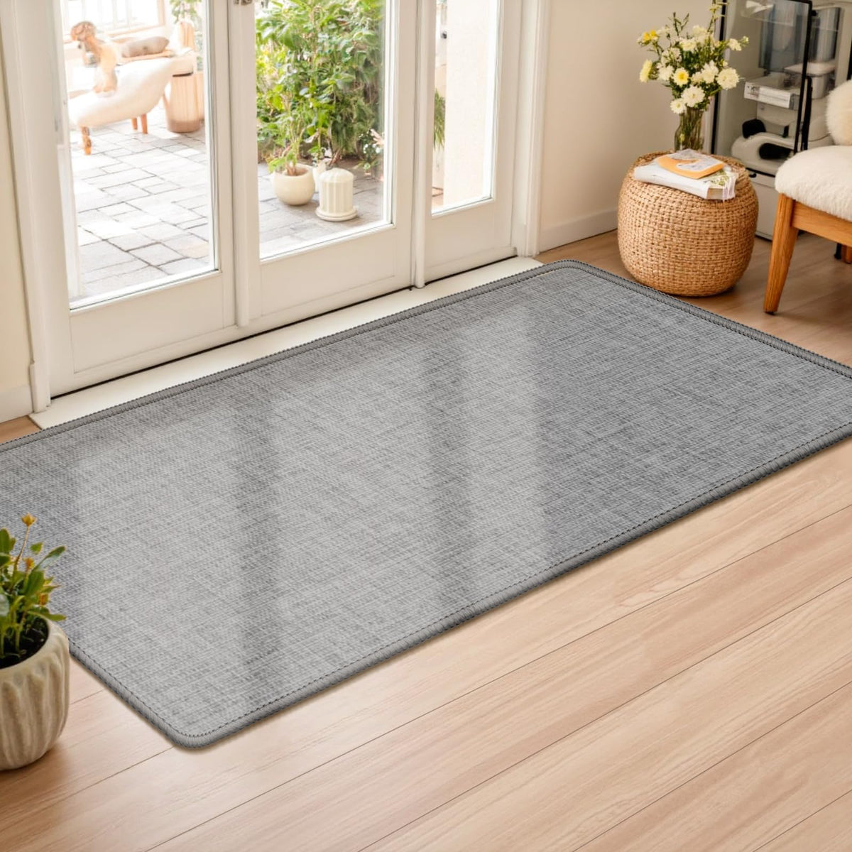 LEKEEPGO ultra-thin door mat texture enhances entryway style and under-door clearance