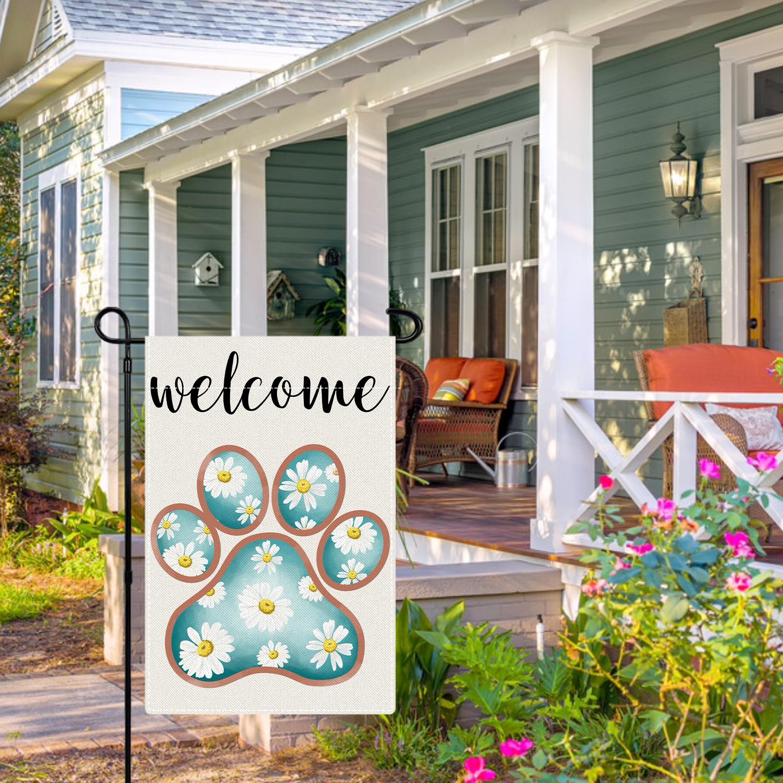 Lemicin 12x18 outdoor flag is perfect for yard displays and seasonal vibe.
