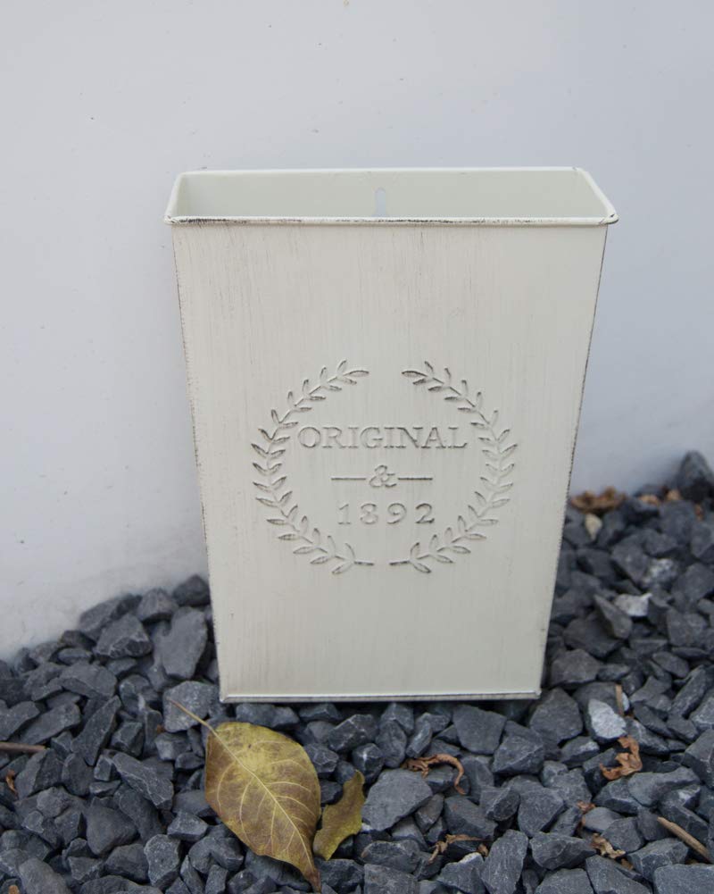 LESEN indoor-outdoor ready decor suitable for kitchen living room or entryway.
