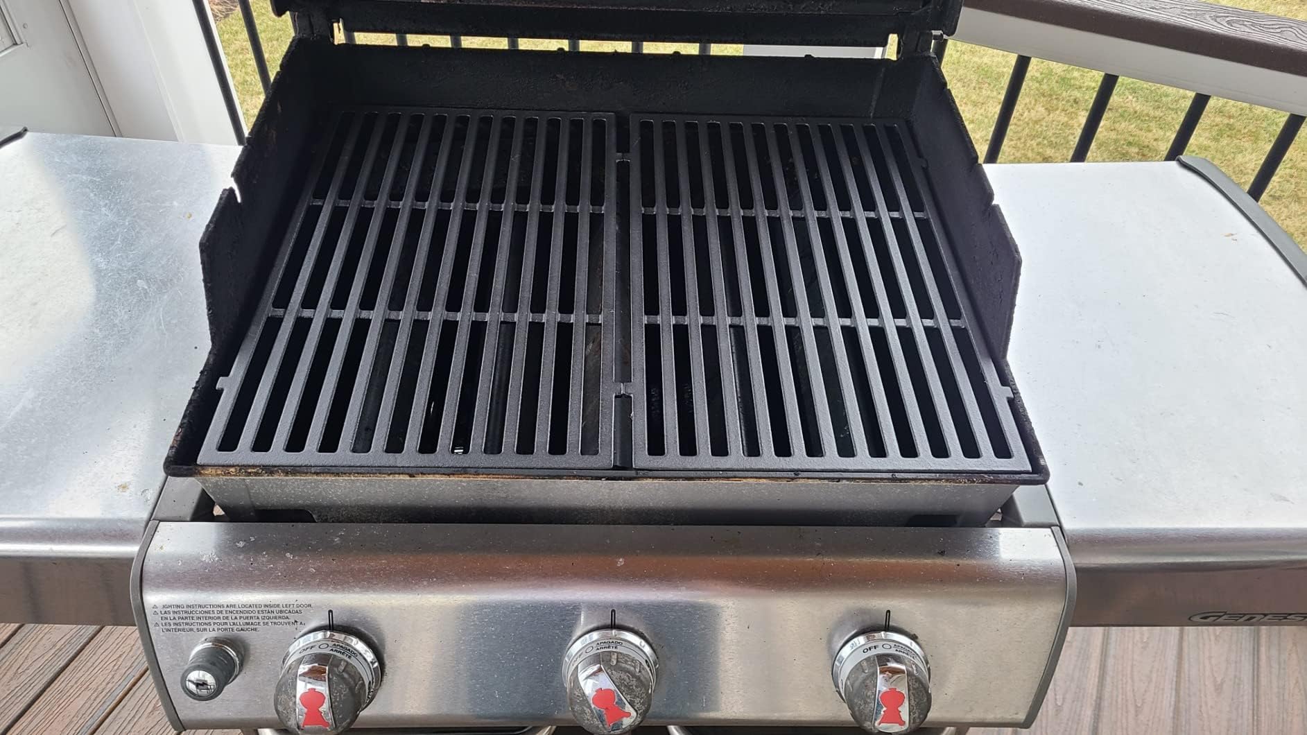 Leship Genesis 300 Series compatibility indicator for Weber grills.