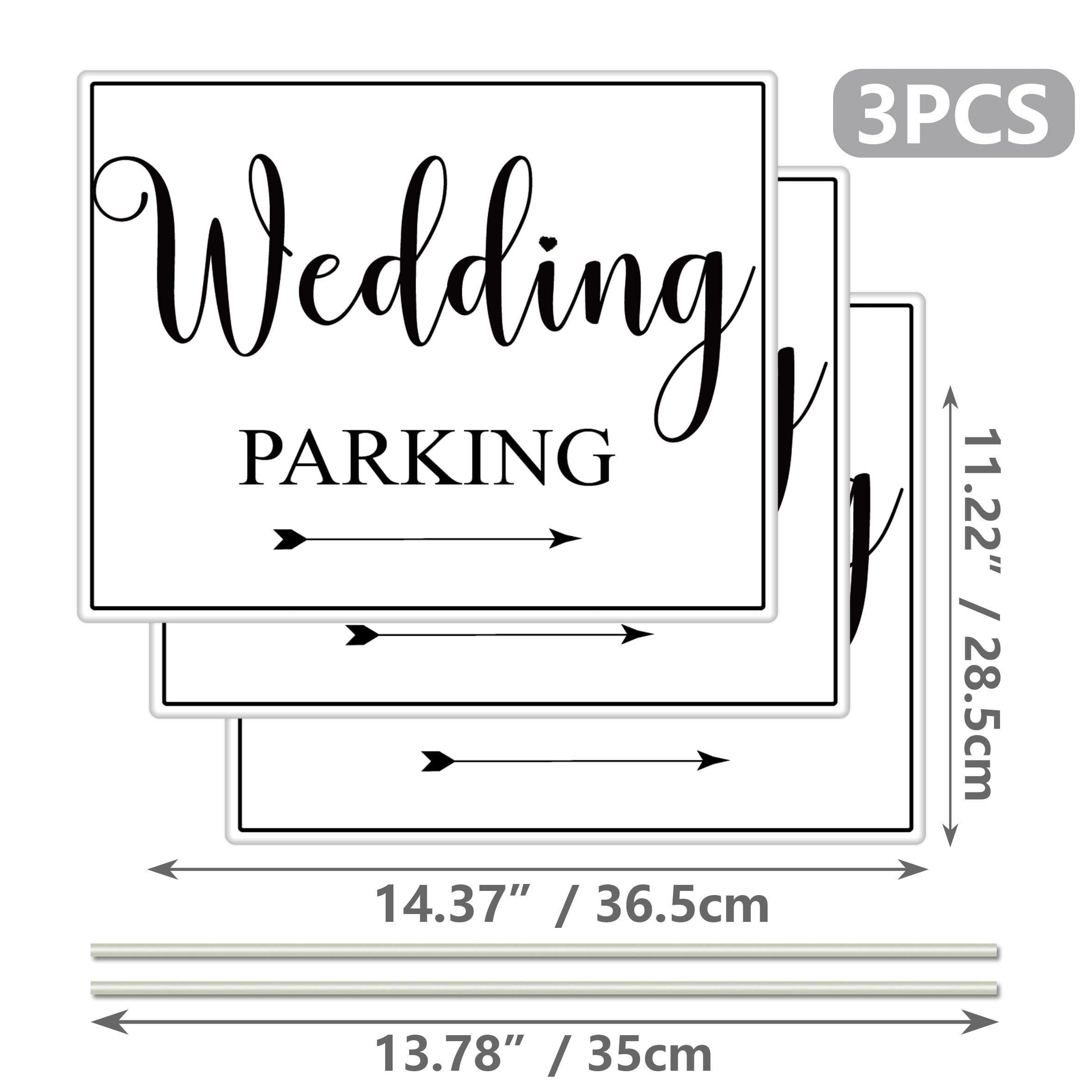 Lesnala elegant directional signs enhance flow at ceremony and reception.