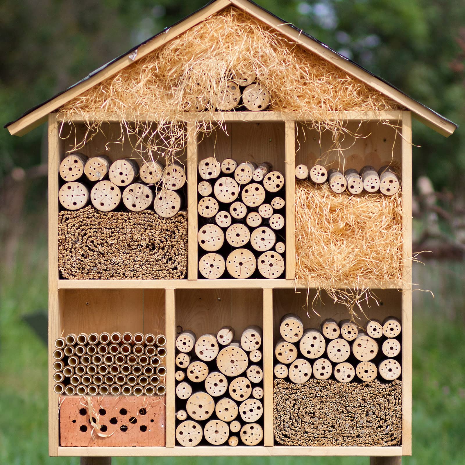Lewtemi nesting-tube inserts provide easy-to-clean options for custom bee houses.
