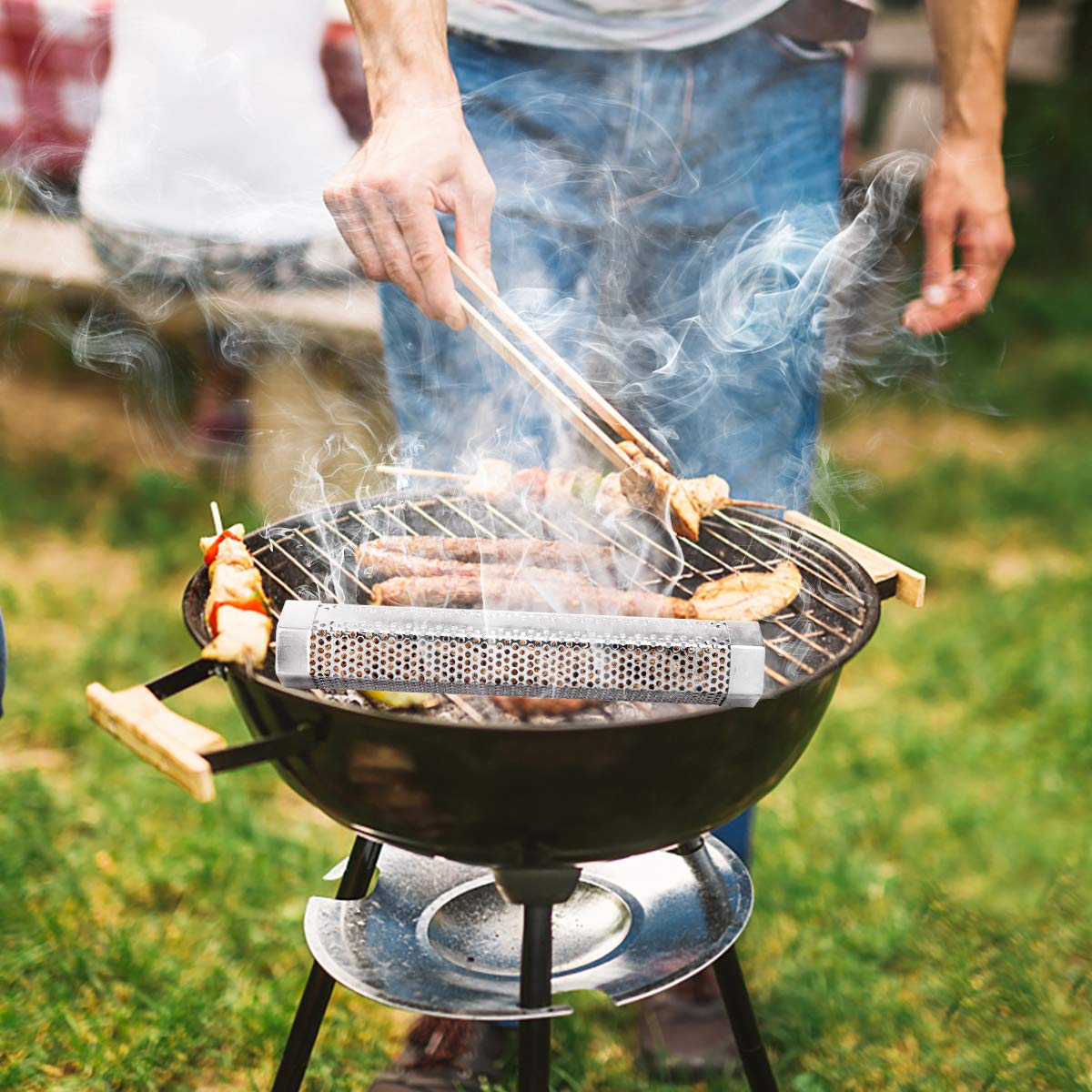 LFSEMINI S-hooks and silicone brush shown with the smoker tube.