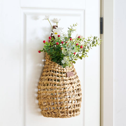 LGENHOOM dried flowers organizer offers a natural touch for seasonal decor and everyday organization.
