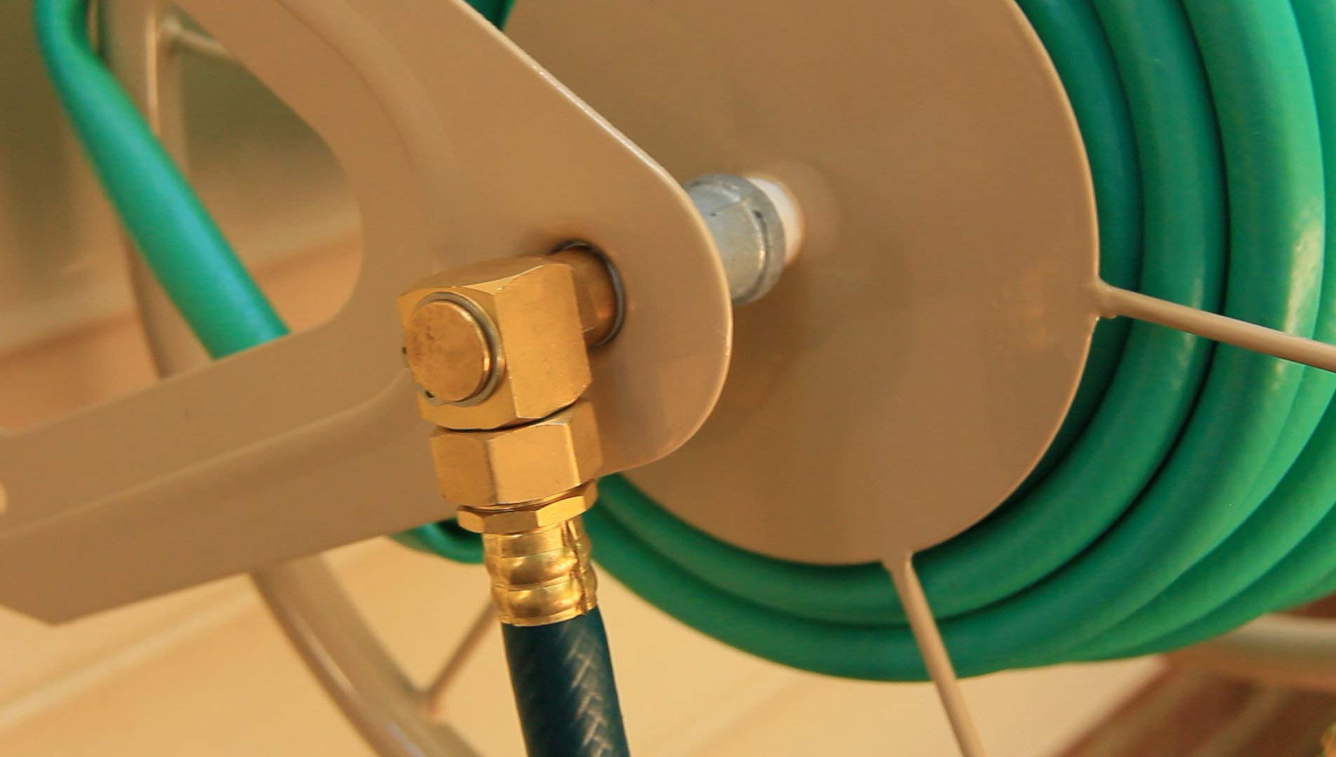 Liberty Garden 703-2 features 1/2-inch mounting holes