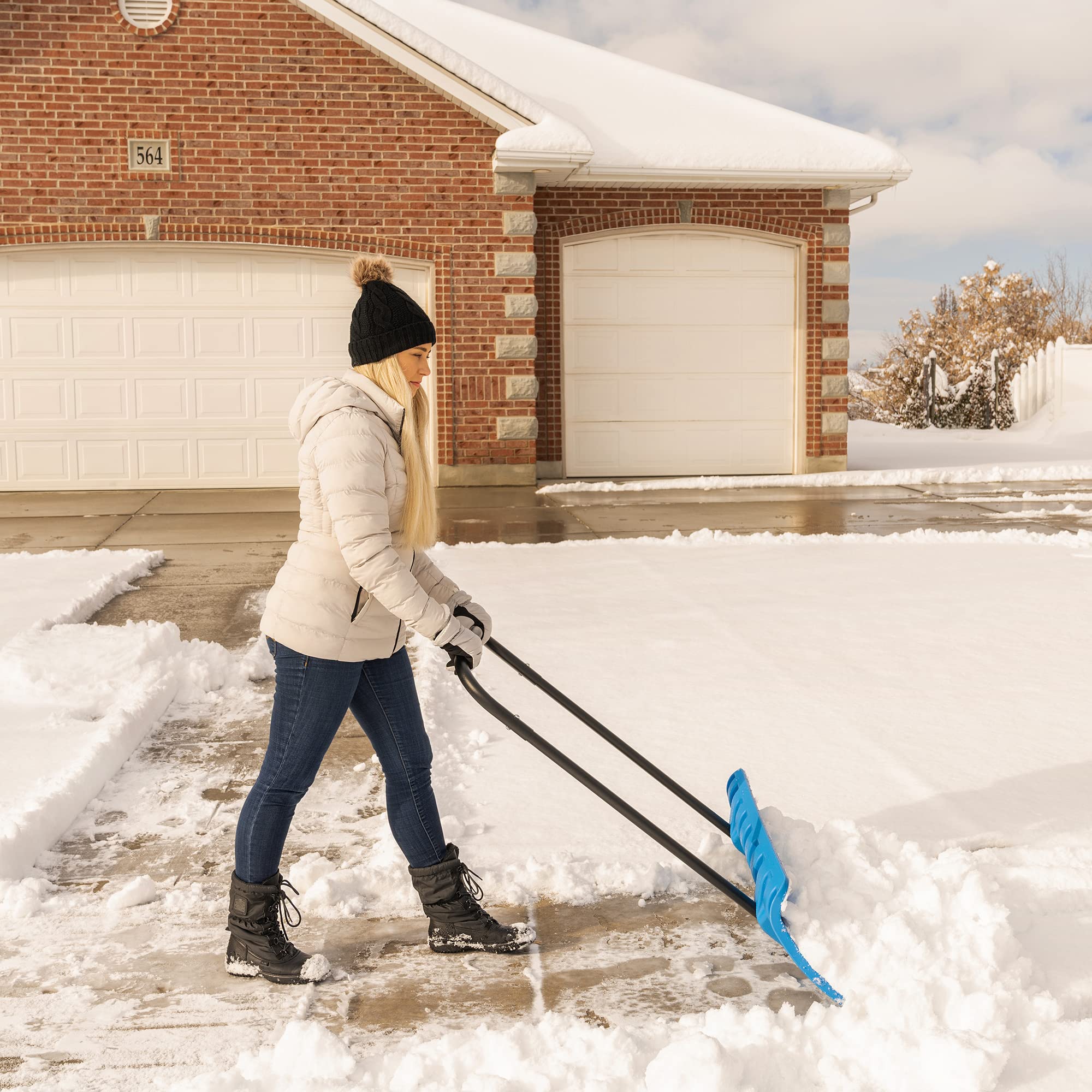Lifetime Snow Pusher powder-coated steel handle for durability