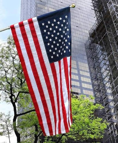 Lifraon American flag sleeve for outdoor flagpole display