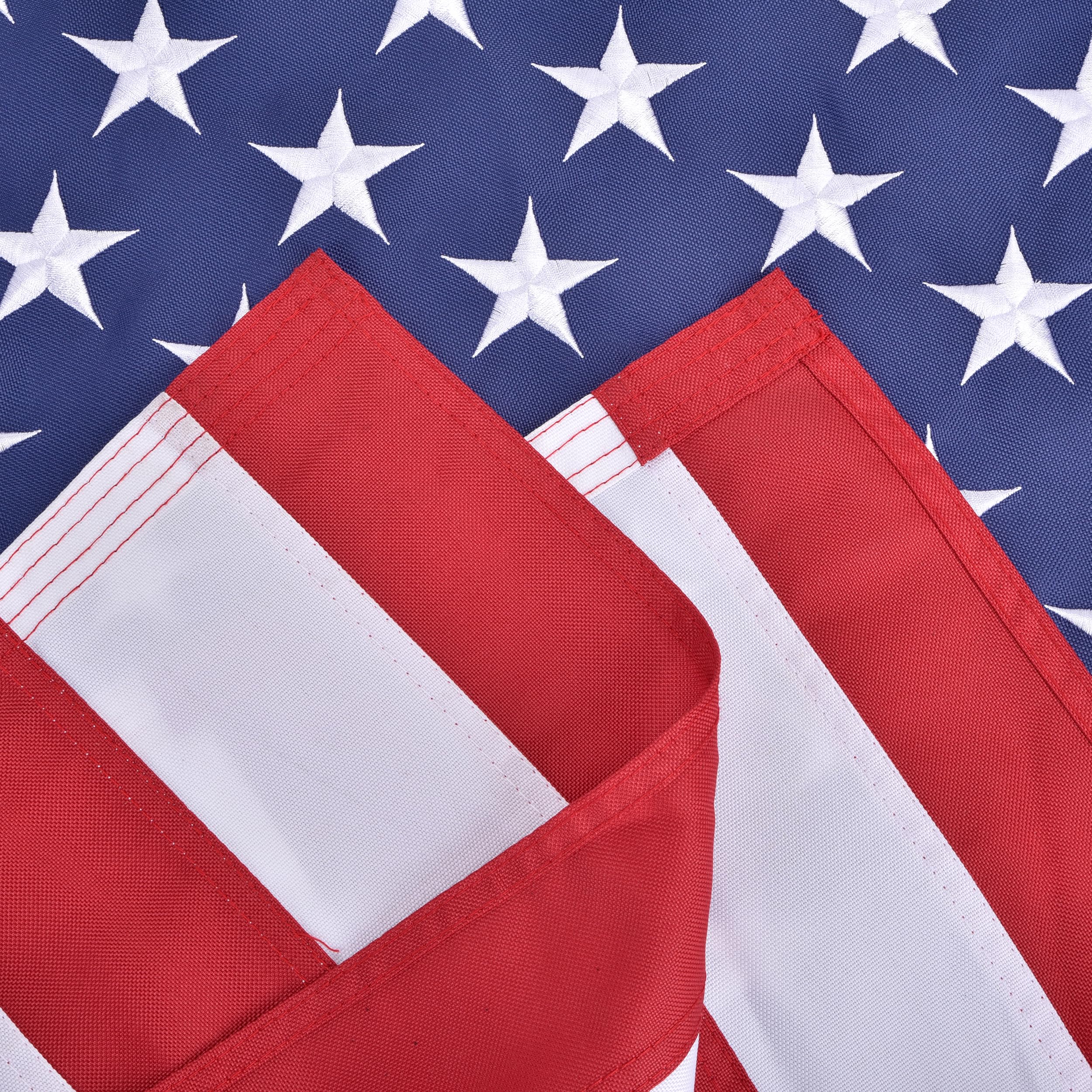 Lifraon sleeve tab secures flag to pole