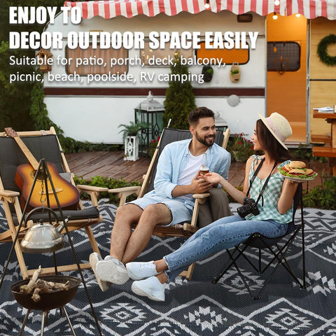LILIOFFIC plastic straw rug adds color to patios and balconies