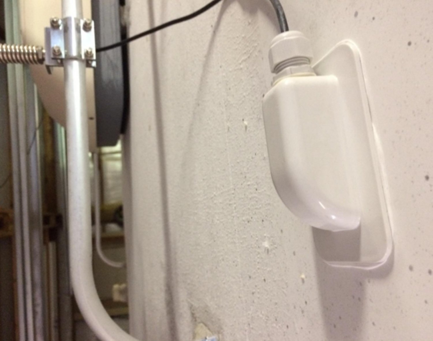 Link Solar ABS gland supports 2mm² to 6mm² cables for versatile solar and marine setups