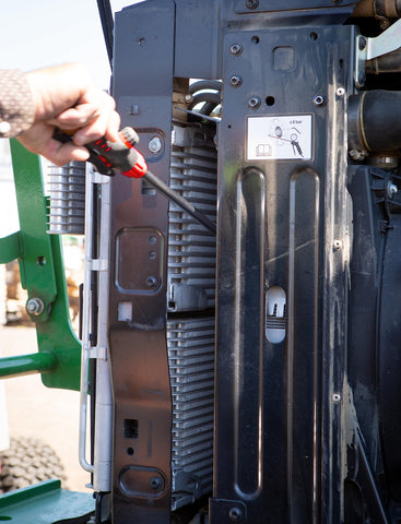 Lisle Radiator Genie helps extend equipment life by keeping cores clean and running cooler.