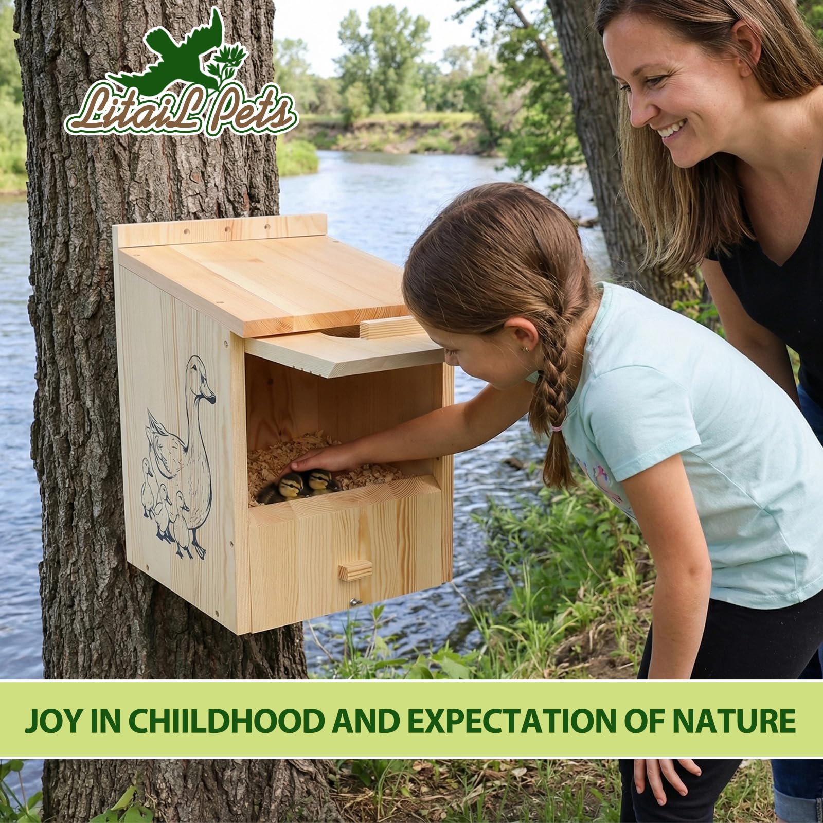 LitaiL Wood Duck House dual-door observation enables relaxed family viewing.