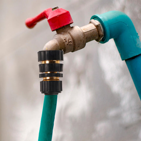 LIULO TOOL leak-proof quick connect reduces drips during watering tasks