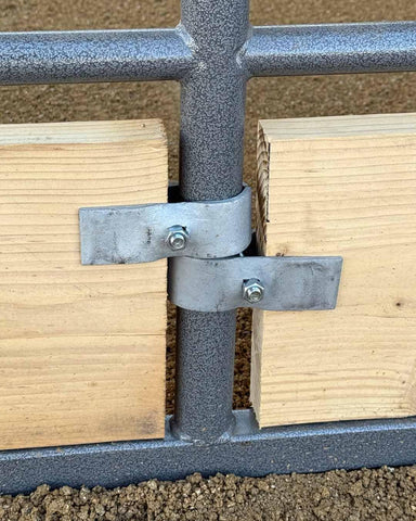 Livestock Corrals 8-pack clamps for stalls, corrals, and round pens.