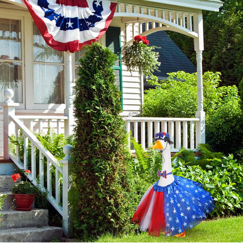 Locmeo independence day decoration for geese brings garden party charm