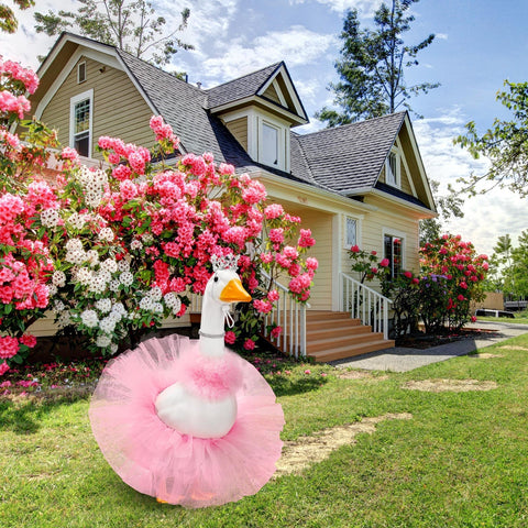 Locmeo fits 17-inch lawn geese for flexible use