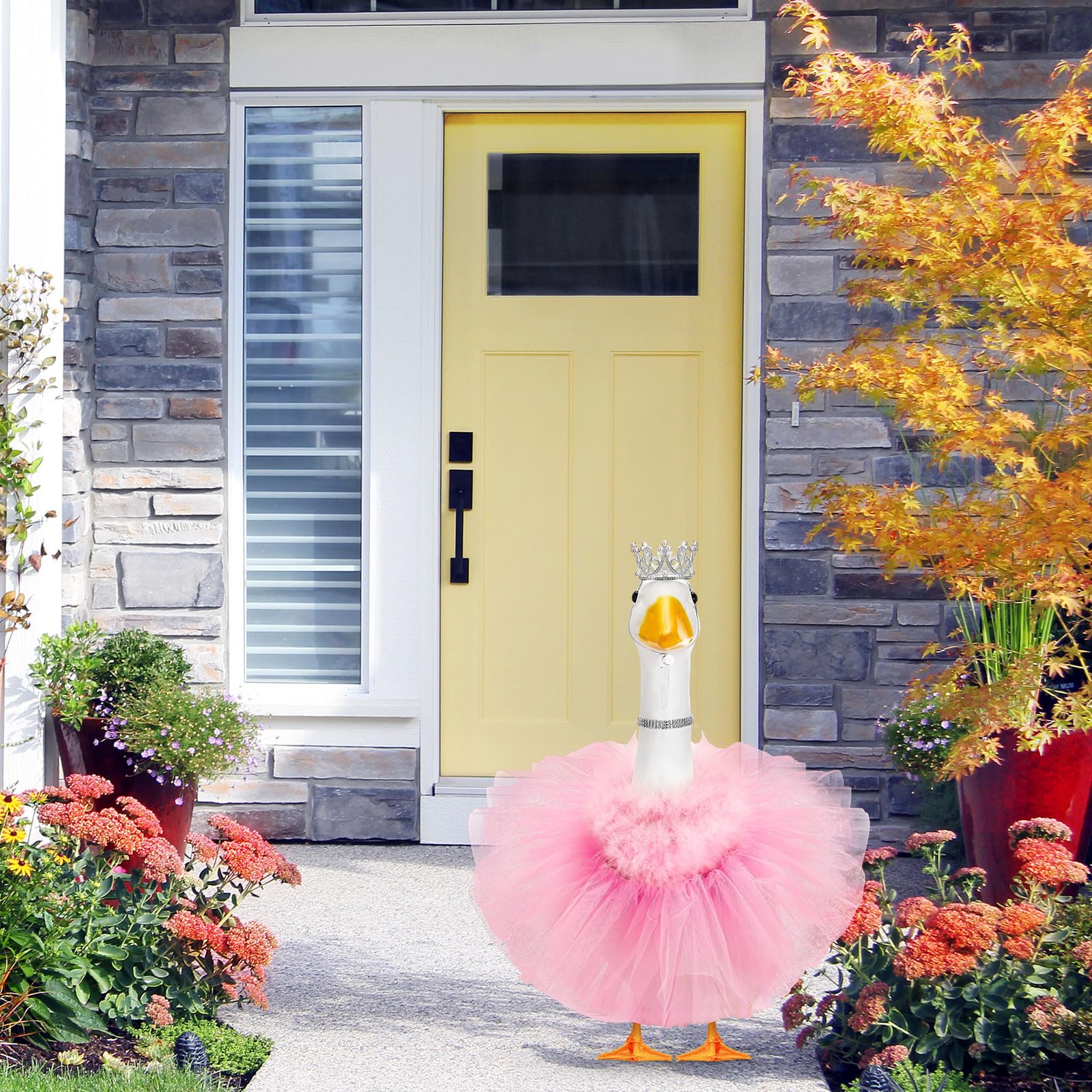 Locmeo fits 23-inch lawn geese for quick dressing