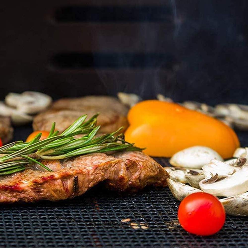 LOOCH easy-cleaning mesh grill mat after cooking