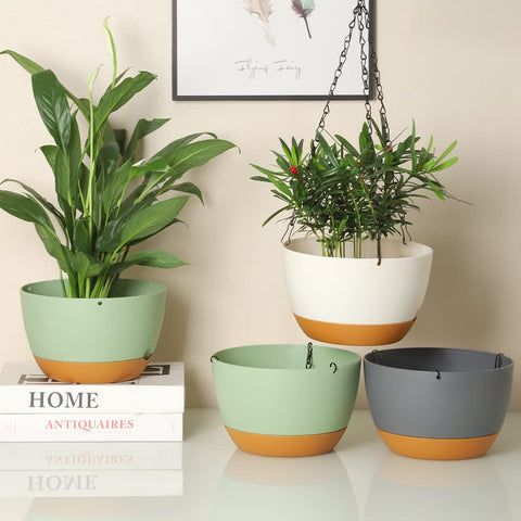 Lookat lightweight yet stable hanging basket for indoor or outdoor spaces.