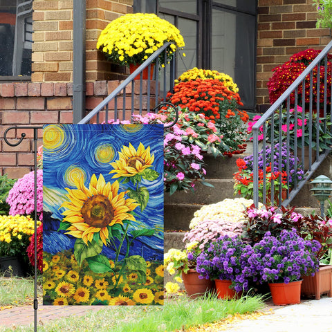 Louise Maelys double-sided sunflower flag stays visible from all angles.