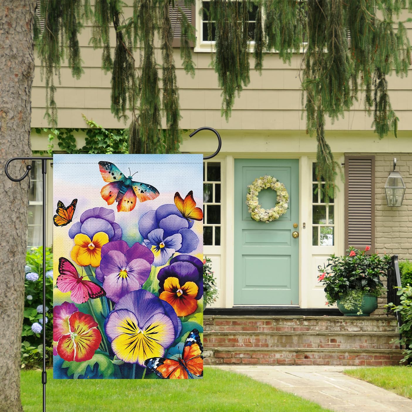 Louise Maelys double-sided flag is easy to read from any yard angle