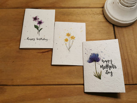 Love Rustic design-your-own-card surface for easy customization.