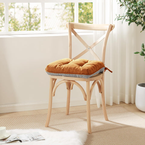 Love's cabin easy-care cushions, machine washable while preserving softness.