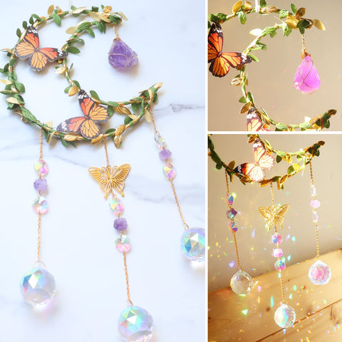 LPKADQA Suncatcher Gold Frame: moon-shaped design wrapped in green and gold rattan.