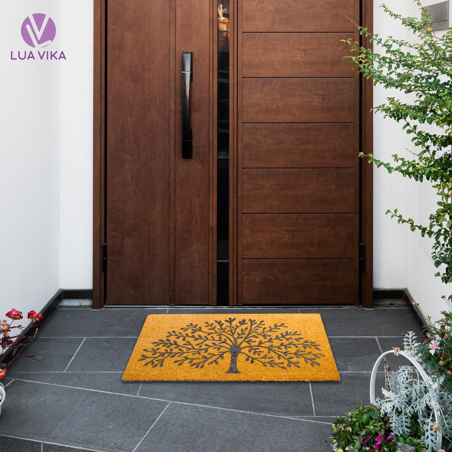 LUA VIKA easy-clean doormat is quick to refresh with a shake.