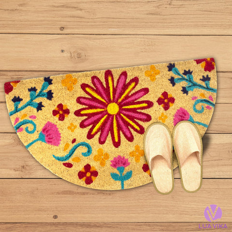 Lua VIKA doormat for indoor and outdoor use, protecting floors from moisture and mud.