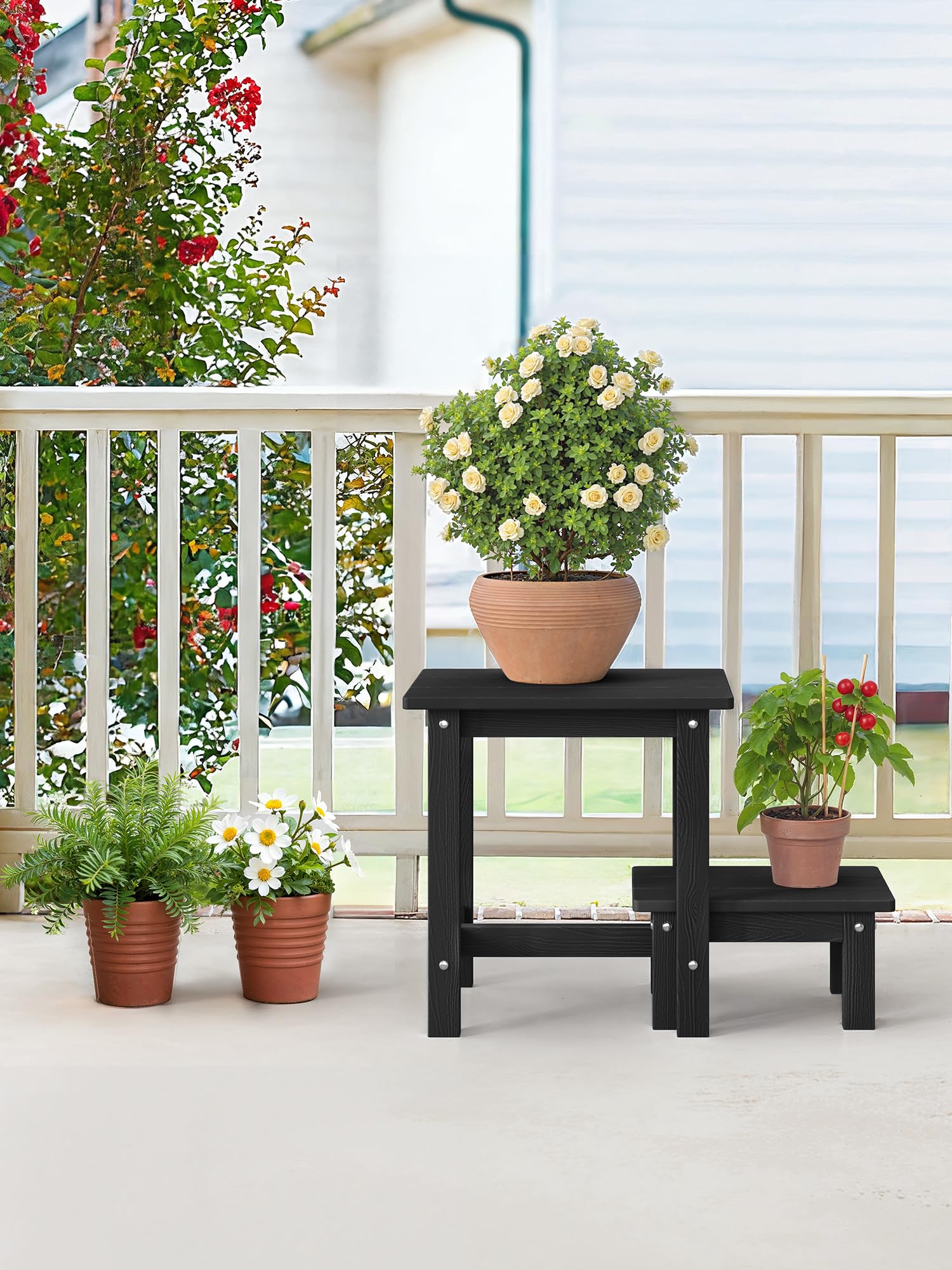 LUE BONA compact nesting end table ready for quick assembly