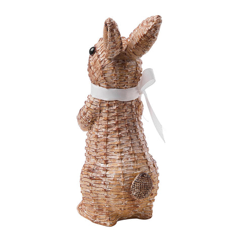 LULU Deer garden courtyard ornament brings color to spring.