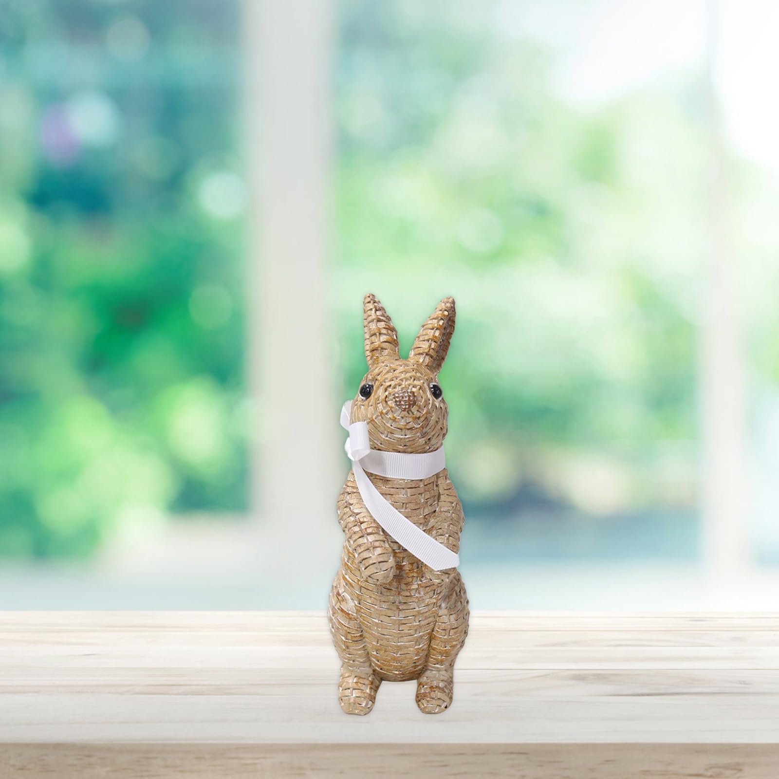 LULU Deer natural resin material ensures a sturdy accent.