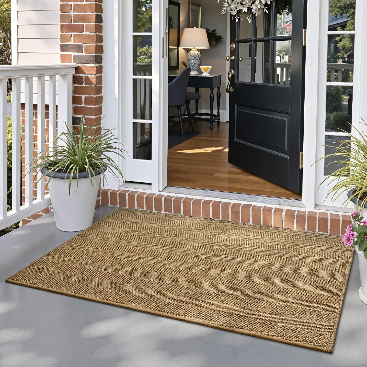 LUMI sisal mat with non-slip bottom keeps entryways safe.
