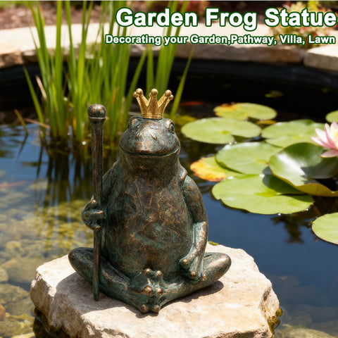 Lune cle weather-resistant resin frog statue withstands outdoor conditions.