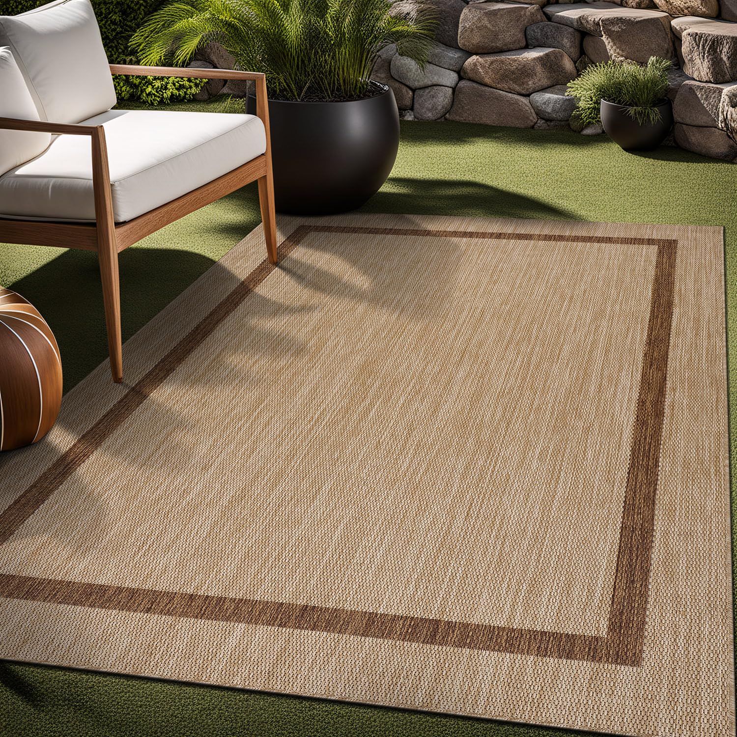Luul Home bordered outdoor rug 5x7 nut brown beige border, warm look.