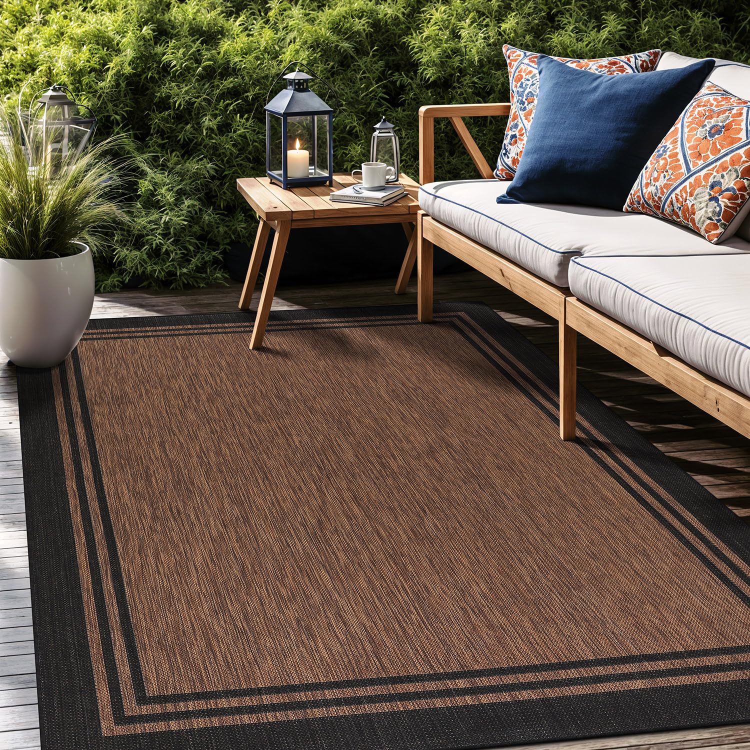 Luul Home outdoor rug safe for kids and pets with soft pile