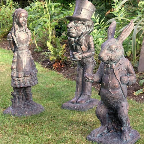 Lycss Cheshire Cat sculpture features antique bronze finish for timeless appeal