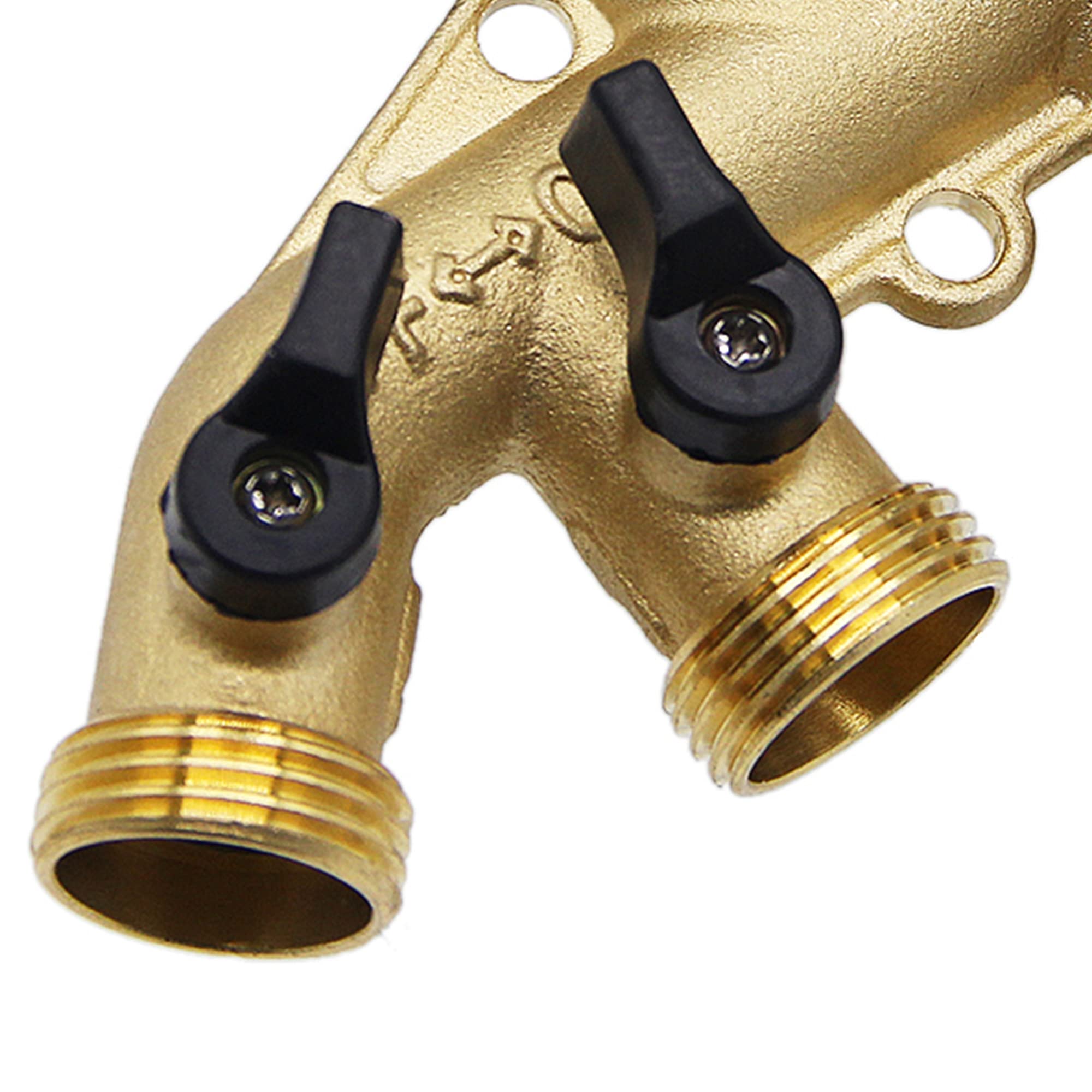 Four individual valves on the MAGGIFT ATDAWN splitter ready to direct water flow flexibly