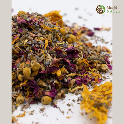 MagJo hand mixed herbs blend shows natural ingredients for nests