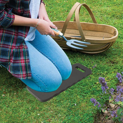 MAHIONG black foam kneeling pad ready for storage and quick access