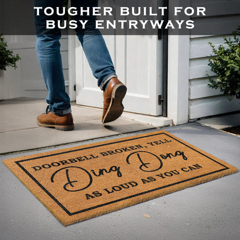 MAINEVENT covered patio door mat stays stylish and durable in sheltered outdoor spaces.