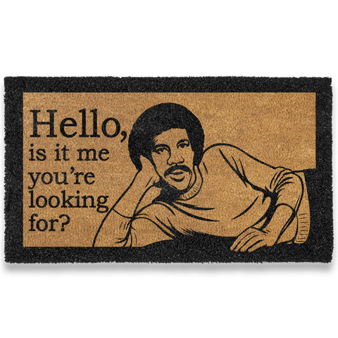 MAINEVENT Hello front-door mat adds curb appeal with a friendly welcome.