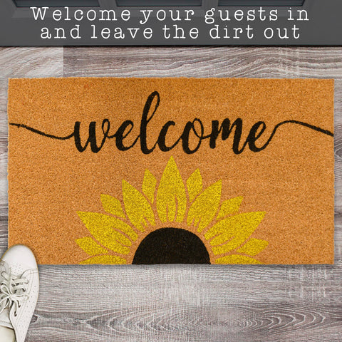 MAINEVENT Sunflower Welcome Mat close-up-detail shows color fast paint that avoids bleeding.