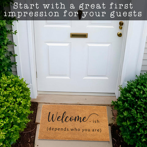 MAINEVENT Easy-care mat helps reduce dirt transfer at the doorway.