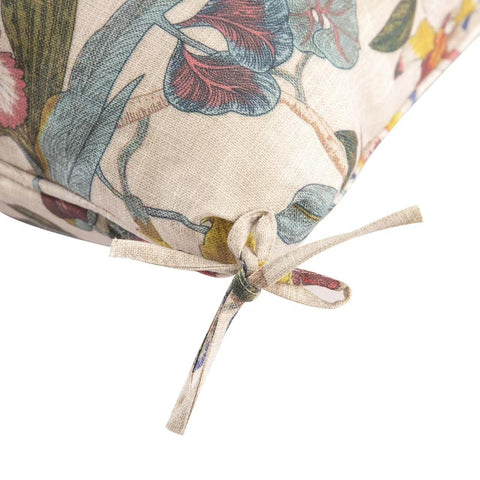 Makimoo UV-resistant fabric protecting cushions from sun