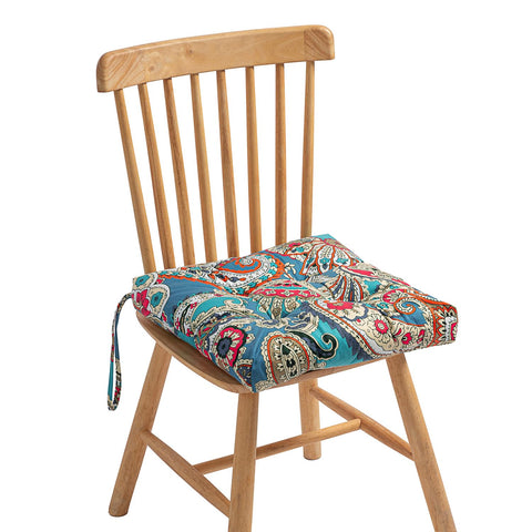 Makimoo wicker patio setup with stylish cushion comfort